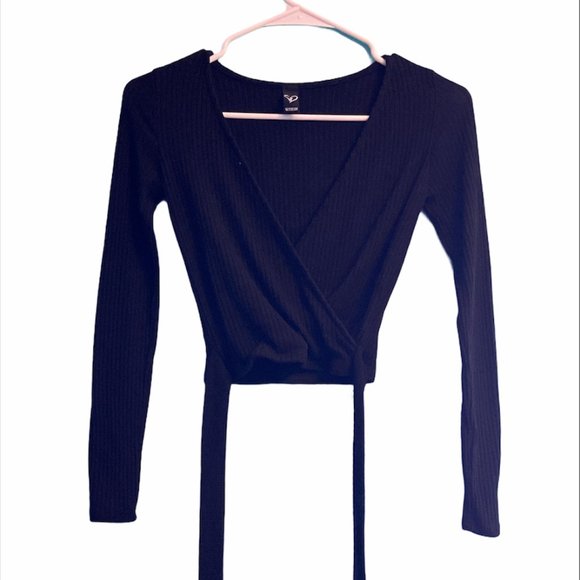 WIndsor Long Sleeve Crop Top - Picture 1 of 1